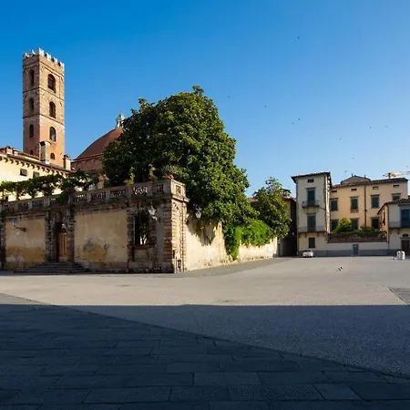 Casa Del Campanaro Centro Storico Di Lucca Dentro Le Mura Extérieur photo
